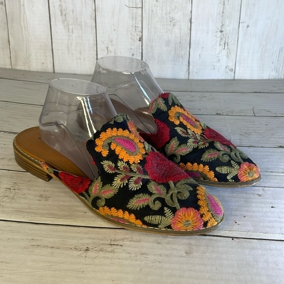 INDIGO RD Embroidered Floral Paisley Mules - Picture 1 of 12